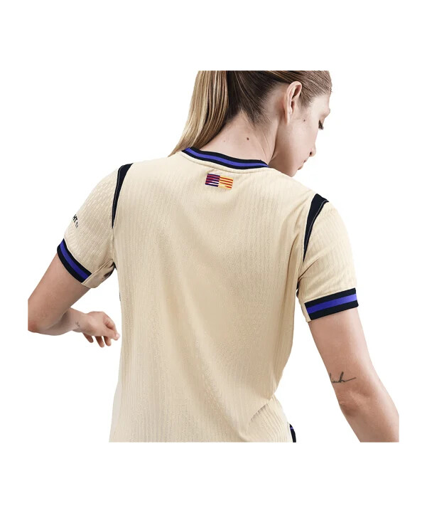 nike fc barcelona authentic udebanetrøje 20252026 dame guld f783