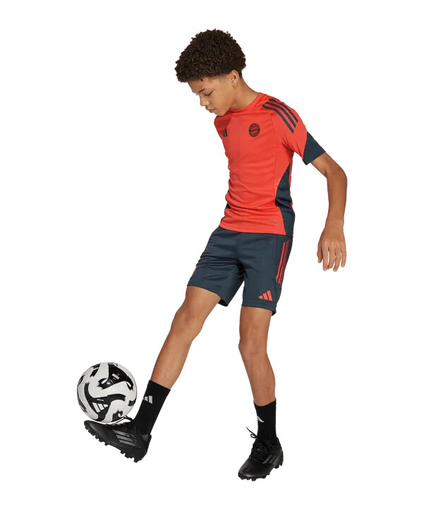 adidas fc bayern münchen træningsshorts børn hvid