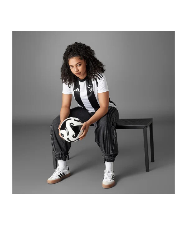adidas juventus turin hjemmebanetrøje 20242025 dame hvid