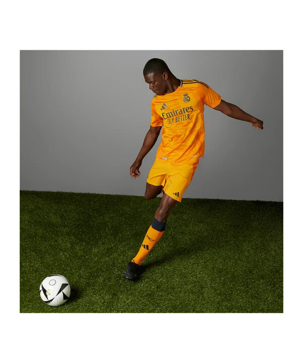 adidas real madrid aut. udebanetrøje 20242025 orange