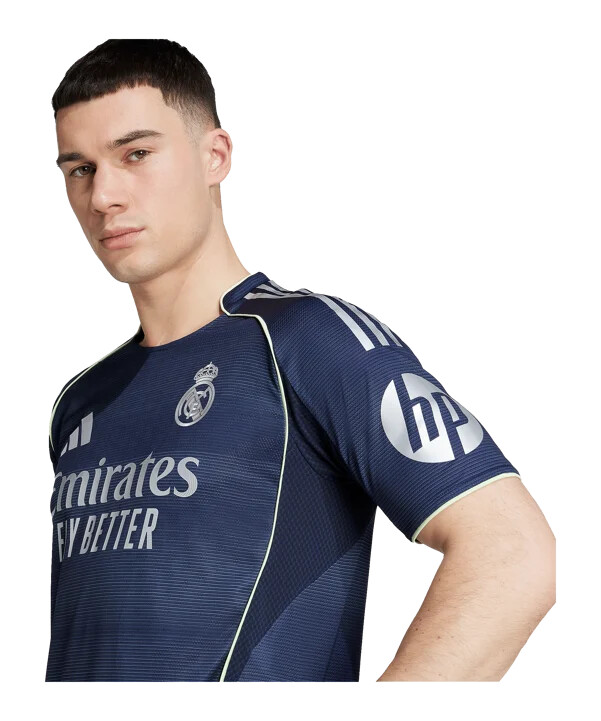 adidas real madrid authentic udebanetrøje 202526 blå